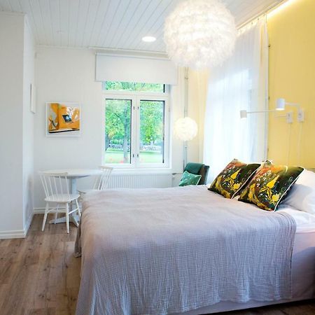 Hotel Amandis Naantali Bagian luar foto